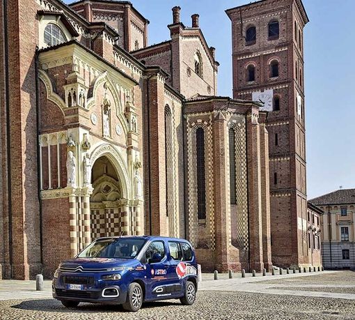 Camminare ad Asti fa molto bene: oggi si tiene la terza edizione di Camminatamica Camminare ad Asti fa molto bene: oggi si tiene la terza edizione di Camminatamica