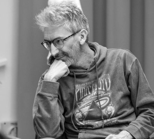 Asti, bivi e un mondo che si sposta mentre guardi altrove: a Libri in Nizza una “Digressione” con Gian Marco Griffi [Intervista]