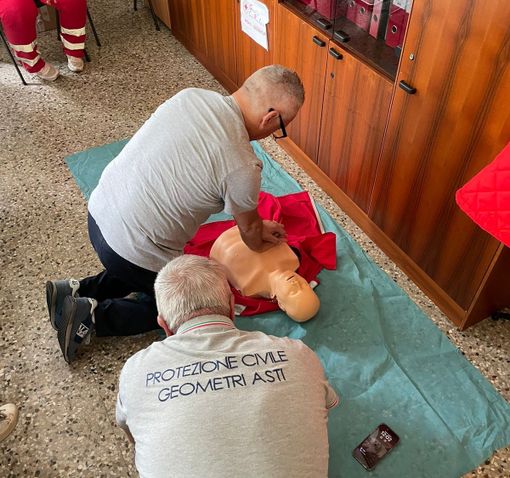 Formazione sanitaria in CRI per 24 volontari della Progeo Asti ODV Formazione sanitaria in CRI per 24 volontari della Progeo Asti ODV