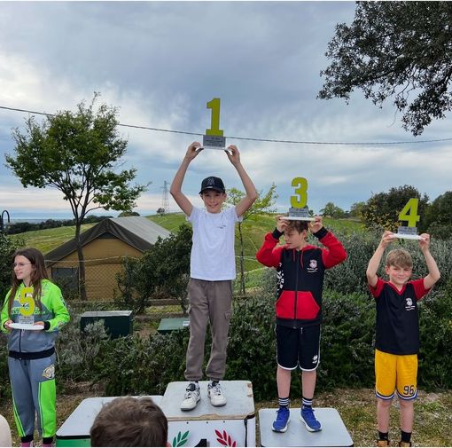 Il moto club Alfieri vince in Toscana con il mini enduro