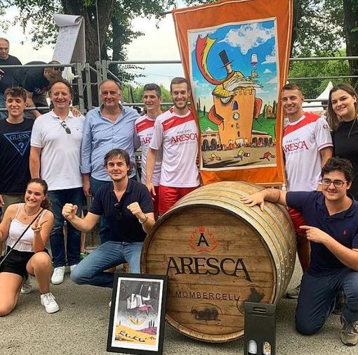 Il team Aresca Vini di Mombercelli, vittoriosi della Corsa delle Botti 2023