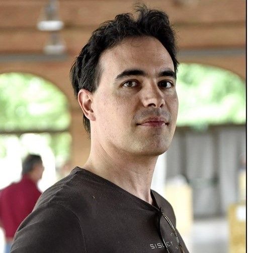 Nuova esperienza per il giornalista astigiano Fulvio Gatti, esce il suo 'Domani sbagliati. Tre storie di fantascienza sociale' Nuova esperienza per il giornalista astigiano Fulvio Gatti, esce il suo 'Domani sbagliati. Tre storie di fantascienza sociale'