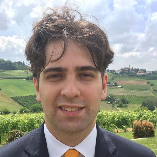 L'onorevole Paolo Romano si difende su Facebook. "Non voglio la prescrizione e i soldi li ho restituiti fino ad agosto" L'onorevole Paolo Romano si difende su Facebook. "Non voglio la prescrizione e i soldi li ho restituiti fino ad agosto"