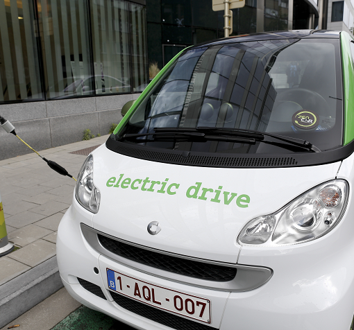 Indagine rivela atteggiamento positivo nei confronti delle auto elettriche in Europa