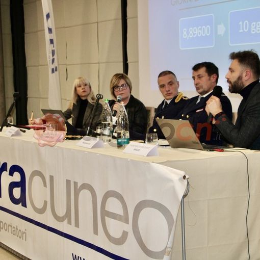 Ampia partecipazione a Cherasco per l'assemblea annuale degli autotrasportatori [FOTO E VIDEO]
