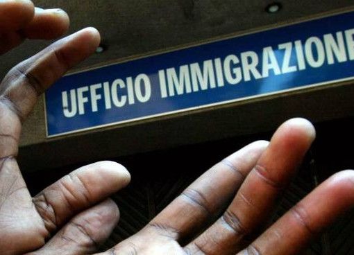 13 espulsioni e 2 ordini di accompagnamento. Intensificata l'attività di controllo dall'Ufficio Immigrazione Questura di Asti