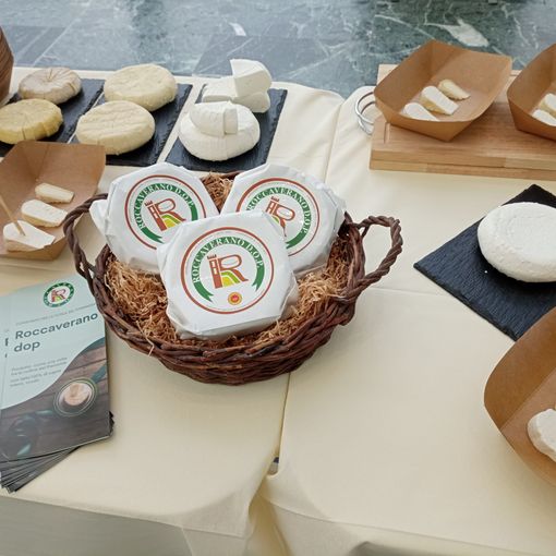 Alla scoperta del Roccaverano DOP tra itinerari di gusto e incontri con i produttori