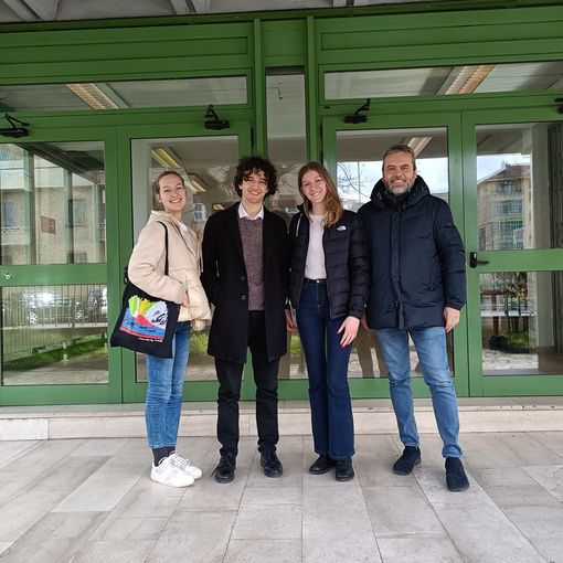 La voce... Delle scuole: campionati di Debate per l'istituto Alfieri di Asti e al Castigliano arriva la Filosofia