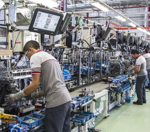 Quasi 30 mila persone assunte a marzo in Piemonte, ma saldatori, operai specializzati e fabbri sono quasi introvabili