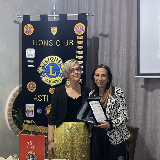 Barbara Molina (a destra) con la presidente Lions, Simona Bottero