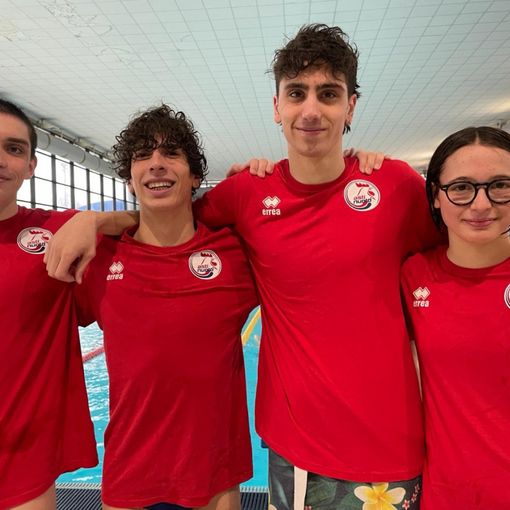 I quattro giovani atleti dell'Asti Nuoto che scenderanno in vasca ai Criteria