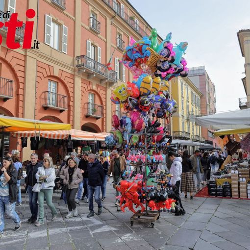 Asti, domani la Fiera di Primavera accende il centro città