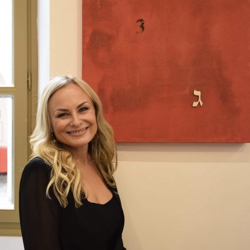 Ancora una prestigiosa esposizione per la pittrice astigiana Feofeo che sarà alla Biennale di Venezia con &quot;Il Muro dei desideri&quot;