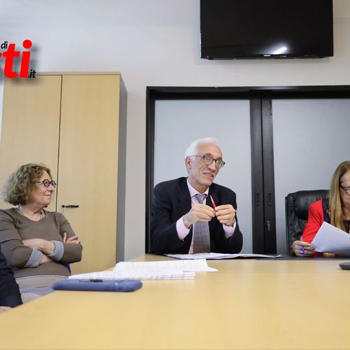 La presentazione delle liste elettorali in Prefettura (Merphefoto)