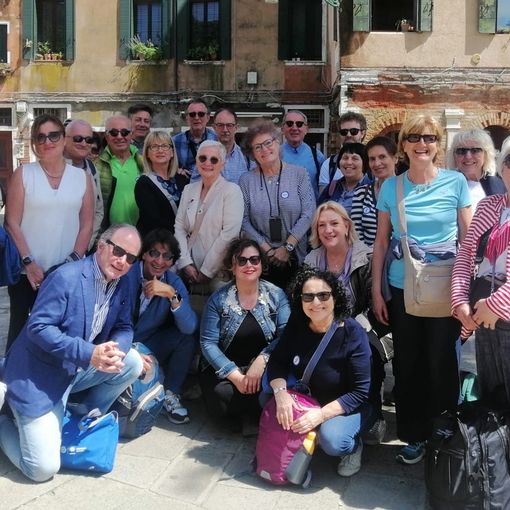 La delegazione astigiana durante la visita al ghetto di Venezia