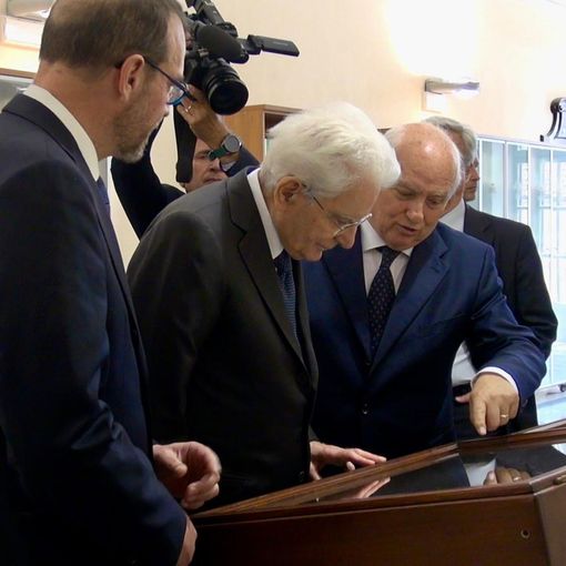 Sergio Mattarella visita la mostra