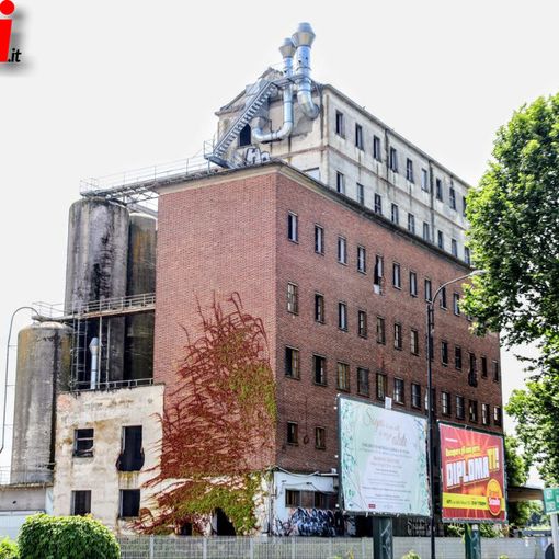L'ex Mulino di corso Savona (MerfePhoto)
