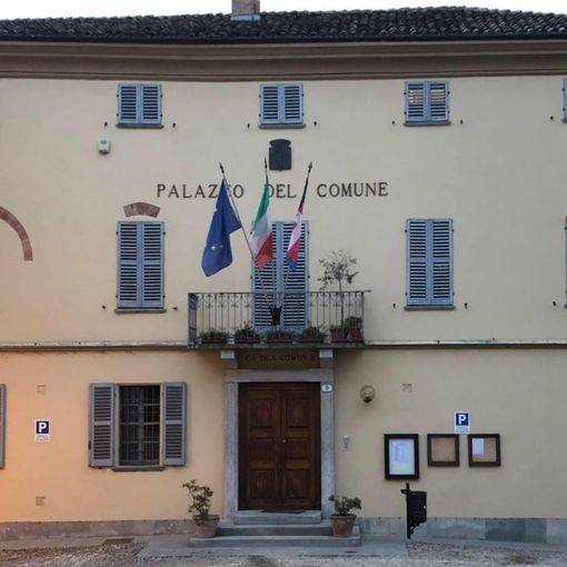 Il Municipio di Castagnole Lanze