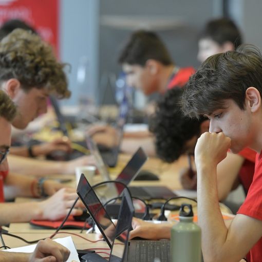Lo studente astigiano Diego De Venuto (Artom) medaglia di bronzo alle olimpiadi italiane della Cybersicurezza