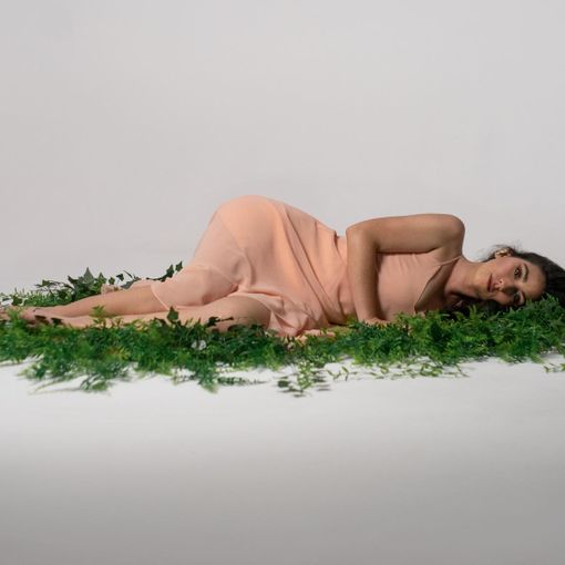 La villanovese Sylvia Meritano presenta il nuovo singolo &quot;Il tuo fiore mai&quot;