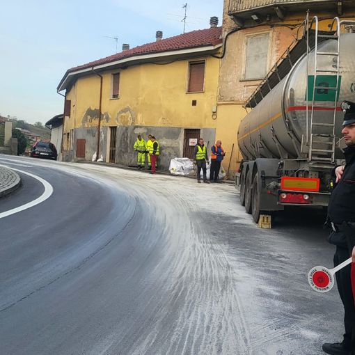 Disagi per il traffico a Calliano a causa del distacco rimorchio da un camion