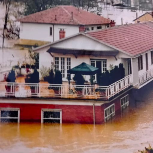 Case di Lungotanaro con l'acqua al primo piano