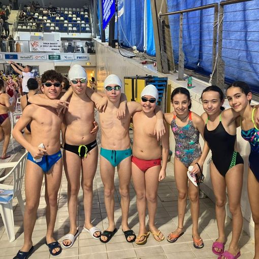 A partire da sinistra Andrea Fassina, Vittorio Iguera, Oscar Faccini, Matteo Maggiore, Matilde Morra, Viola Amerio e Linda Ferreira Santos