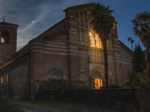 Il Romanico di collina si illumina tra luna e storia: un viaggio tra astronomia e cultura