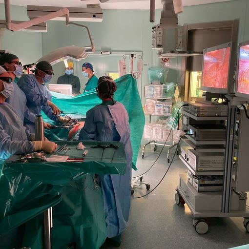 La strumentazione dell’Urologia del Massaia si arricchisce con una nuova colonna laparoscopica 3D/4K