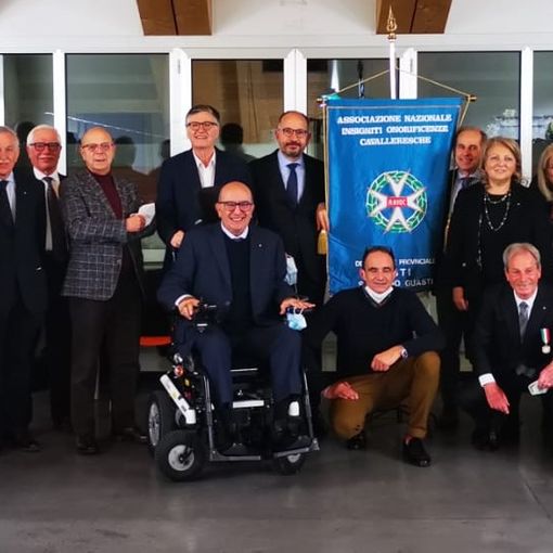 Gli insigniti in una foto di repertorio