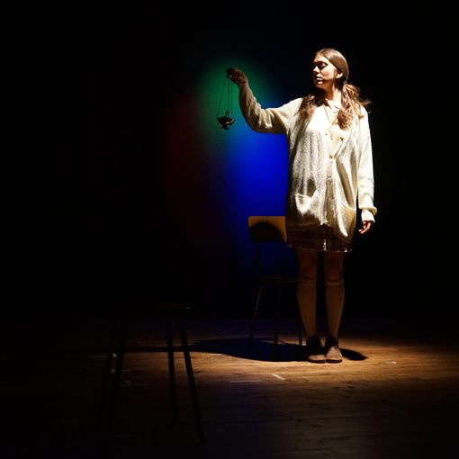 Un momento dello spettacolo &quot;Api e Lievito&quot;, in scena stasera allo spazio Kor