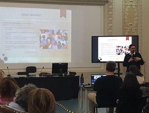 A lezione di &quot;linguaggio di genere e diversità a scuola&quot; con Dario Accolla