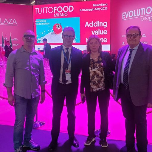 Alessandro Del Trotti ritratto, a margine di TuttoFood, con esponenti di Confartigianato