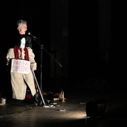 Lo Spazio Kor di Asti porta online lo spettacolo &quot;Kotekino Riff Precotto&quot; di e con Andrea Cosentino