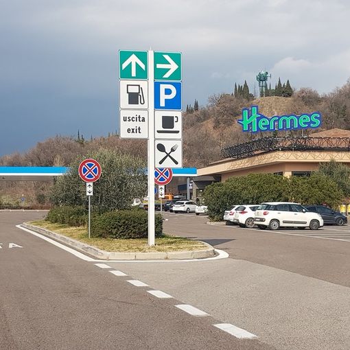Un'area di servizio autostradale (immagine dal web)