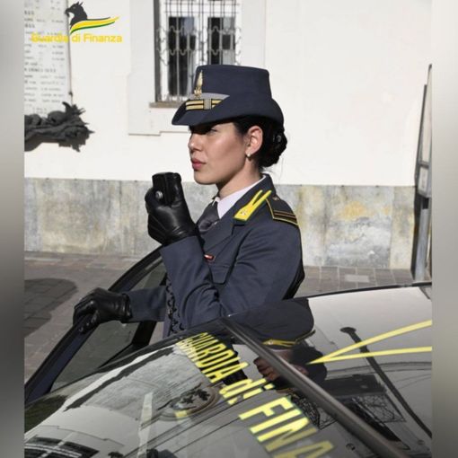 Trucca l'esame per la patente: cittadino extracomunitario denunciato dalla Guardia di finanza di Asti