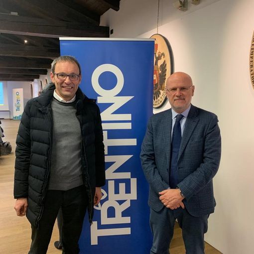 Da sx Roberto Failoni, assessore al turismo e commercio della provincia di Trento e Luigi Barbero, presidente dell'ATL Langhe Monferrato Roero