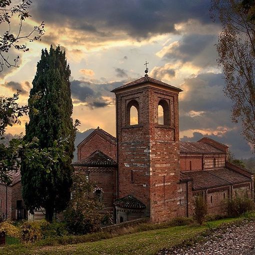 Canonica di Santa Maria di Vezzolano