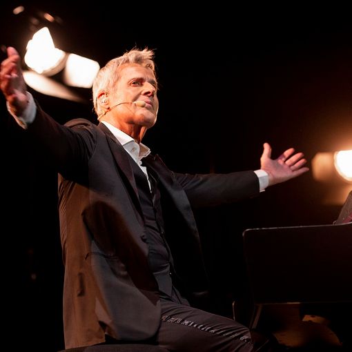 Claudio Baglioni ha la laringite, niente concerto all'Alfieri di Asti