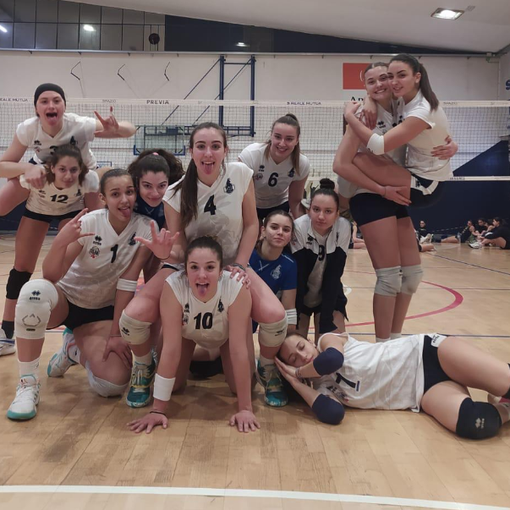 Le ragazze del Club76 Playasti