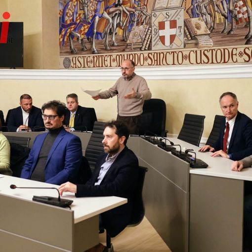 Una recente foto di una seduta del Consiglio del Palio (merfephoto)