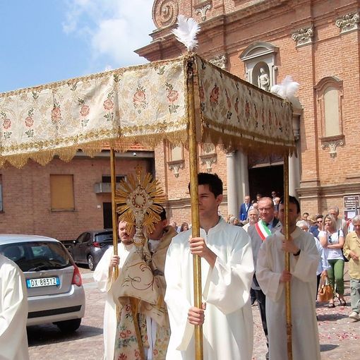 A Montechiaro la processione del Corpus Domini