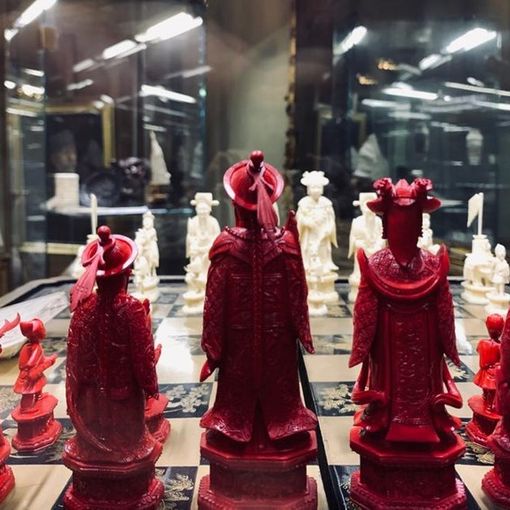 Dettaglio di una preziosa collezione esposta a Palazzo Mazzetti