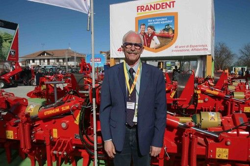 Ezio Bruno, titolare della Frandent, alla recente Fiera della Meccanizzazione Agricola di Savigliano