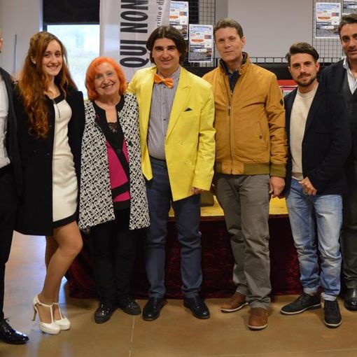 Alcuni attori con il sindaco Dimitri Tasso