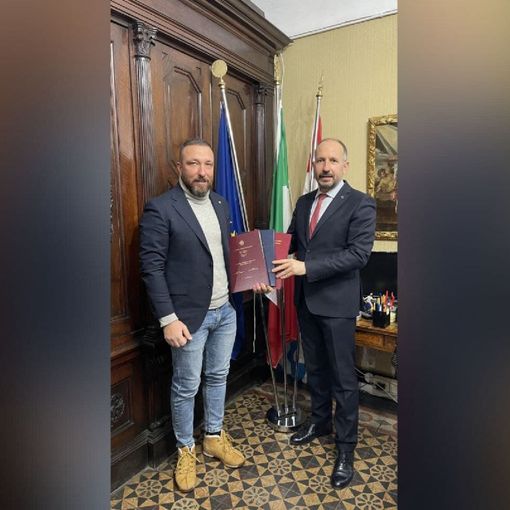 Il consigliere Filippone con il sindaco Maurizio Rasero