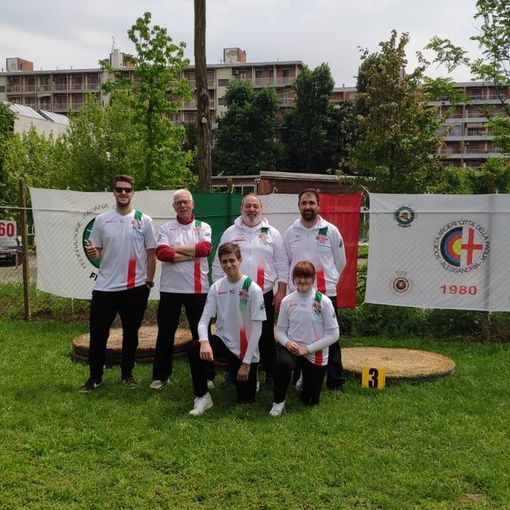 Grande successo per l'Astarco alla gara &quot;Città della Paglia&quot;: medaglie e soddisfazioni per la squadra di arcieri
