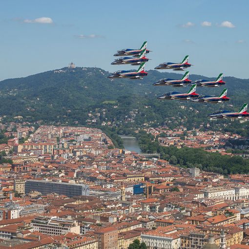 Anche la Croce Verde di Asti e di Mombercelli impegnata per l'air show di Torino con l'esibizione delle Frecce Tricolore