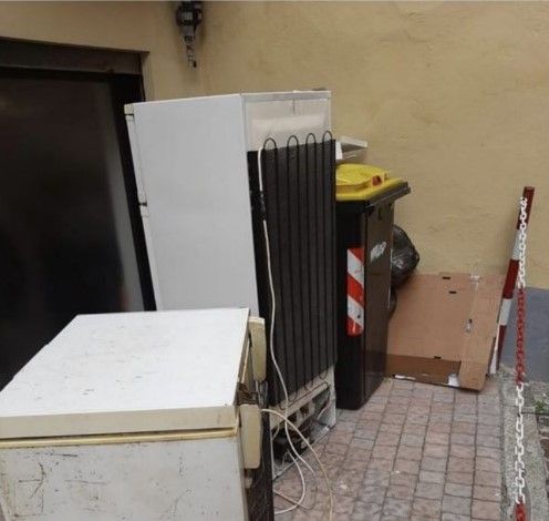 Cronache di ordinaria inciviltà: un episodio anche in via Cavour