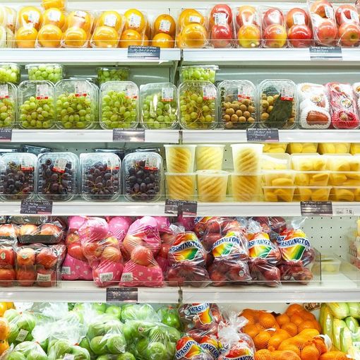 Causa caro energia, si paga più la bottiglia del pomodoro